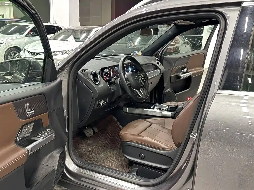 Mercedes-Benz GLB 2020 facelift GLB 200 dynamic купить на сайте DeffCars