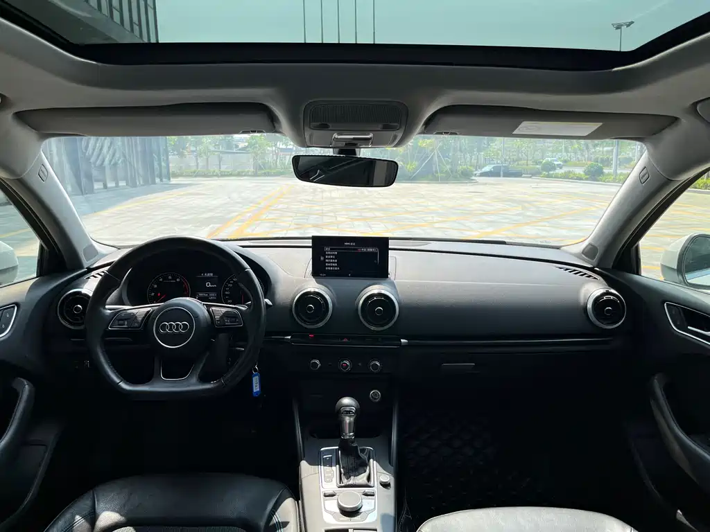 Audi A3 2018 30th Anniversary Limousine 35 TFSI Fashion купить на сайте DeffCars
