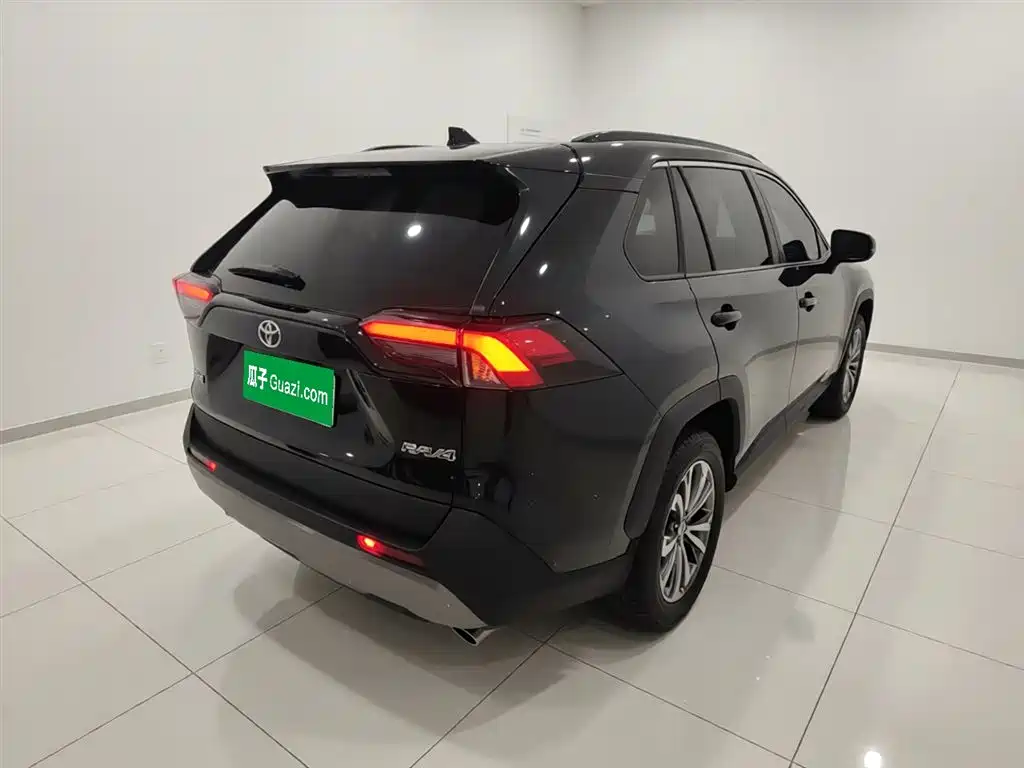 RAV4 Rongfang 2023 2.0L CVT two-wheel drive fashion Plus version купить на сайте DeffCars