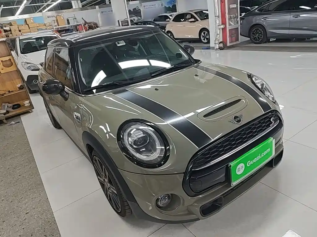MINI 2019 2.0T COOPER S Artist Five-door Edition купить на сайте DeffCars