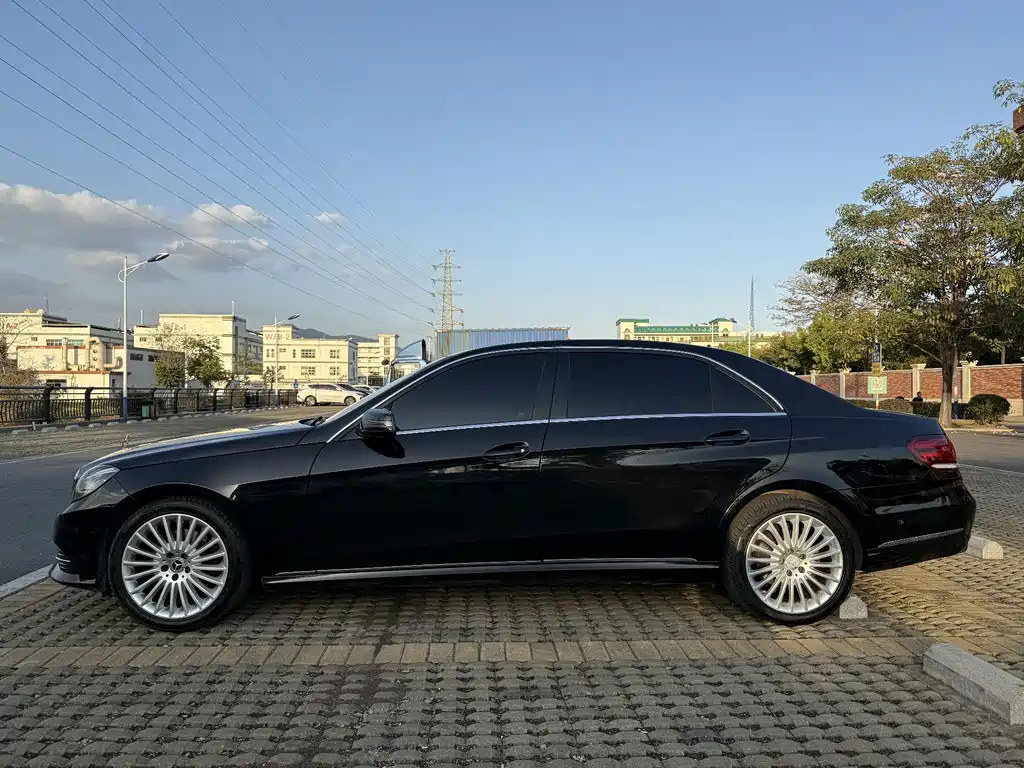 Mercedes-Benz E-Class 2015 E 260 L купить на сайте DeffCars