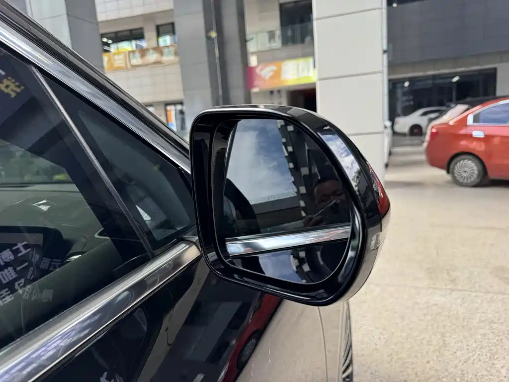 Wenjie M9 2024 extended range Max version 52kWh 6-seater version купить на сайте DeffCars