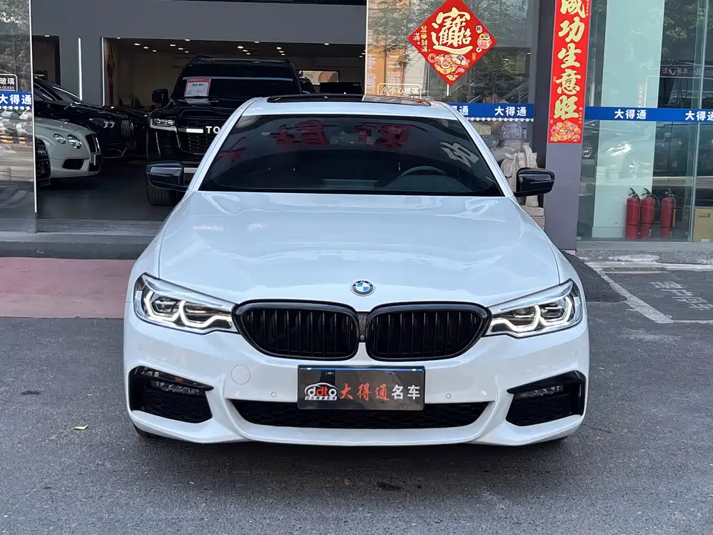 BMW 5 Series 2019 530Li Exclusive M Sports Package купить на сайте DeffCars