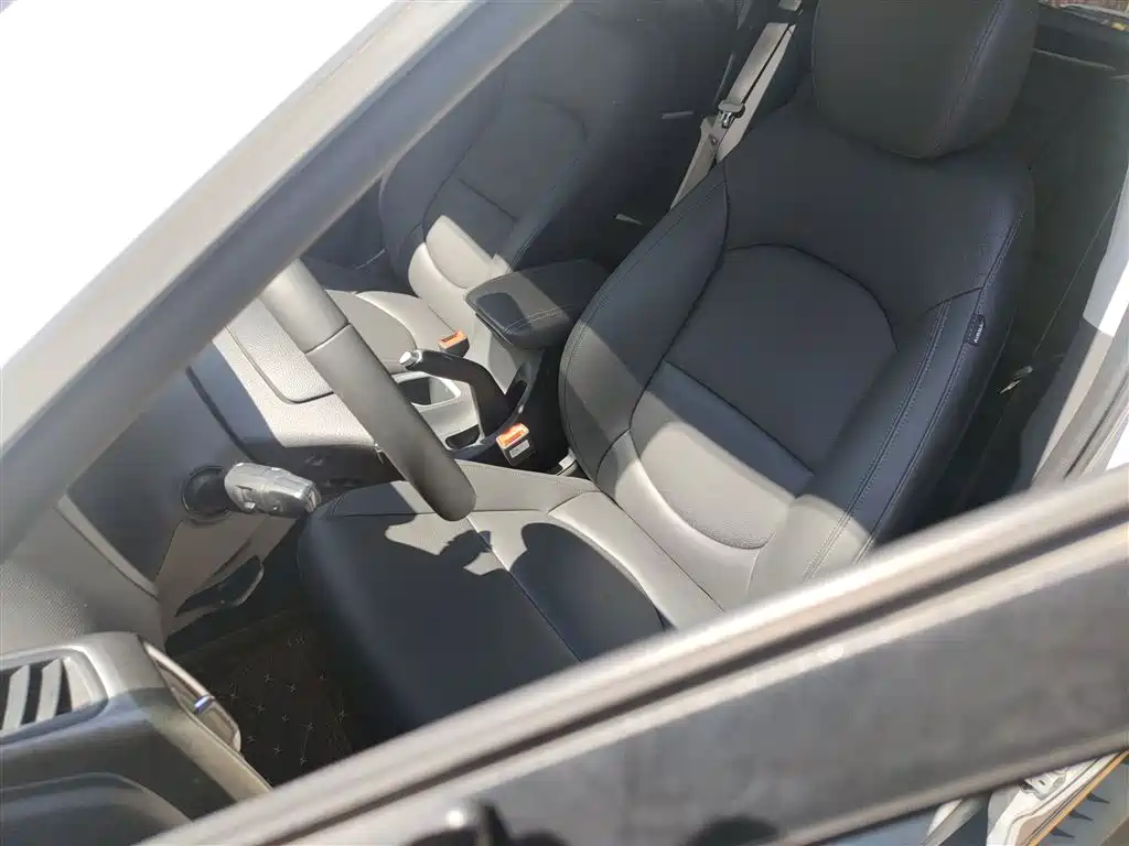 Beijing Hyundai ix35 2018 2.0L automatic two-wheel drive Zhiyong·Enjoy Edition купить на сайте DeffCars