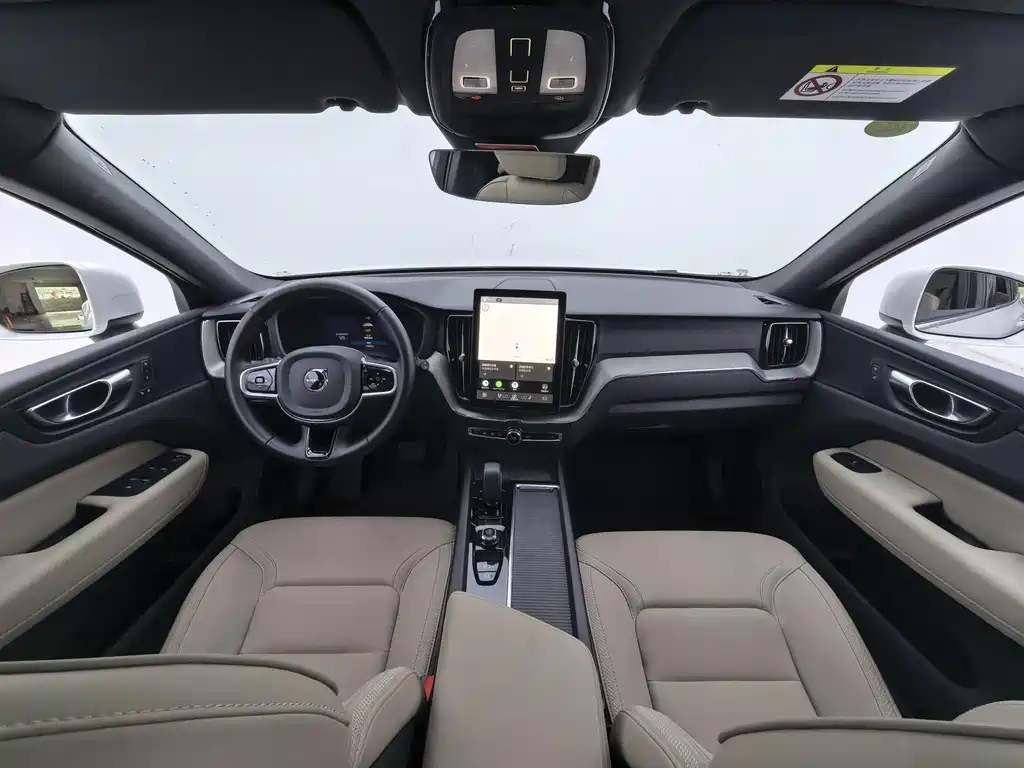 Volvo XC60 2026 B5 four-wheel drive Zhiyi Luxury Edition купить на сайте DeffCars