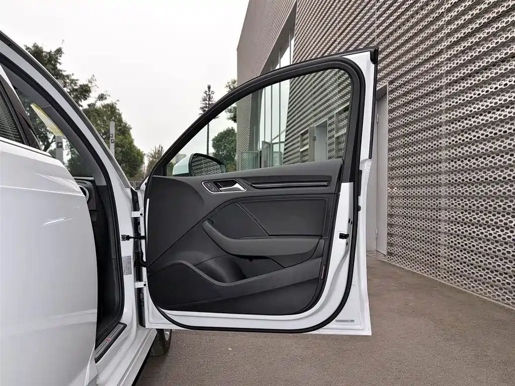 Audi A3 2020 Sportback 35 TFSI Fashion Type National VI купить на сайте DeffCars