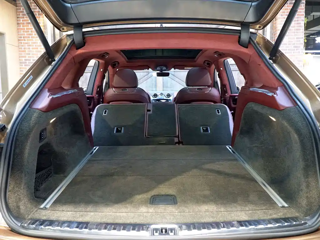 Bentayga 2018 4.0T V8 купить на сайте DeffCars