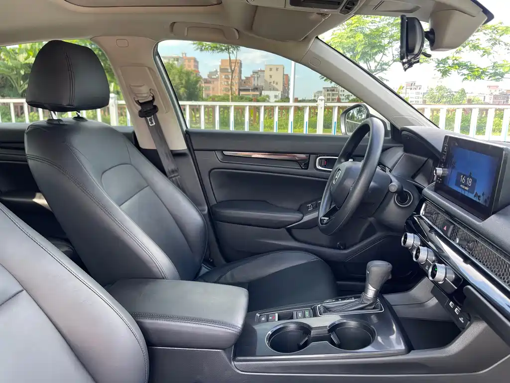 Model 2023 240TURBO CVT Leading Edition купить на сайте DeffCars