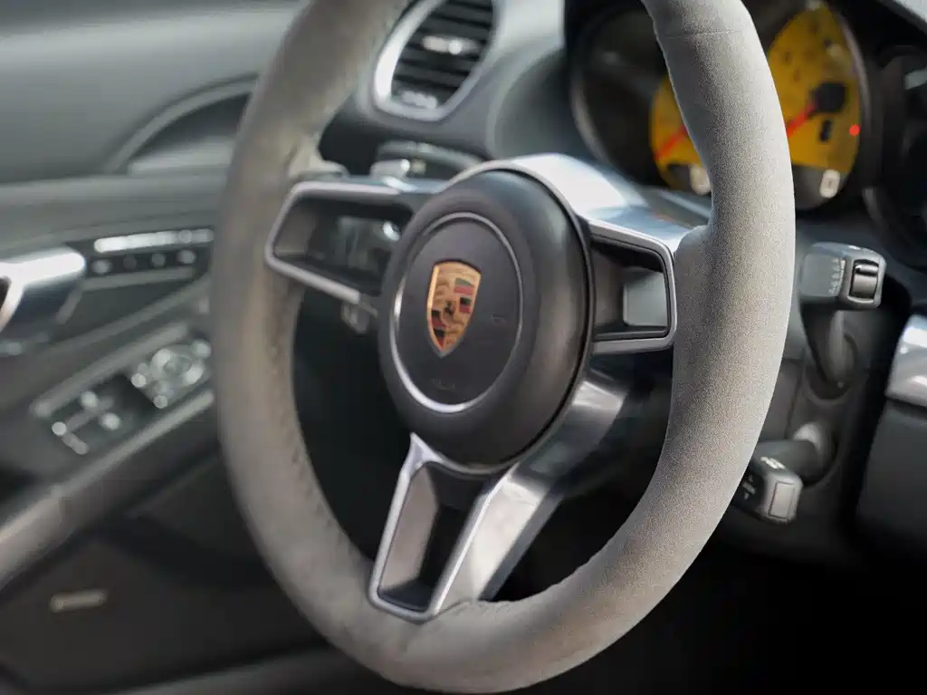Porsche 718 2018 Cayman 2.0T купить на сайте DeffCars