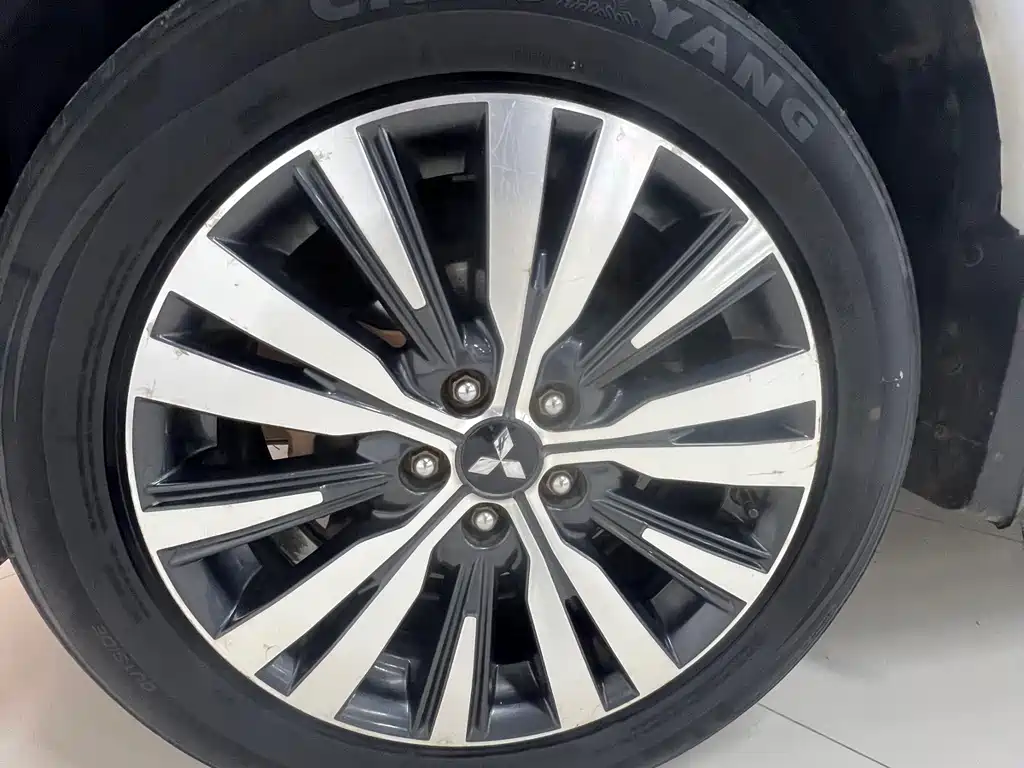 Outlander 2021 2.0L 2WD Enjoy Edition 5 seats купить на сайте DeffCars