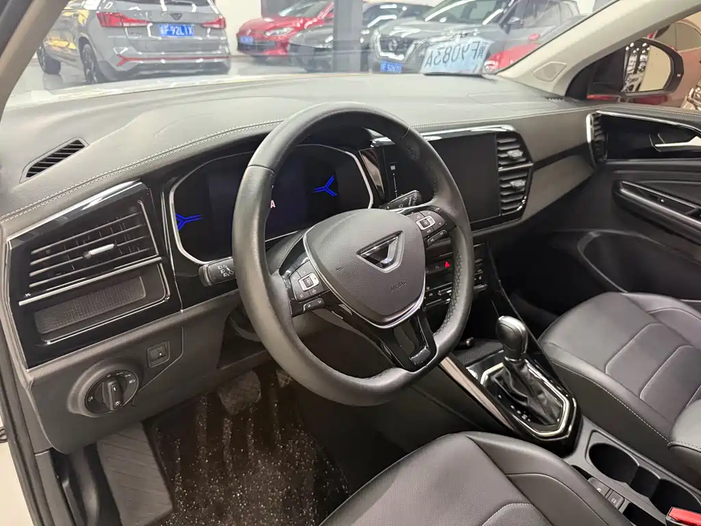 JETTA VS7 2022 Panda (Geome) Edition 1.4T Automatic Honor Pro купить на сайте DeffCars