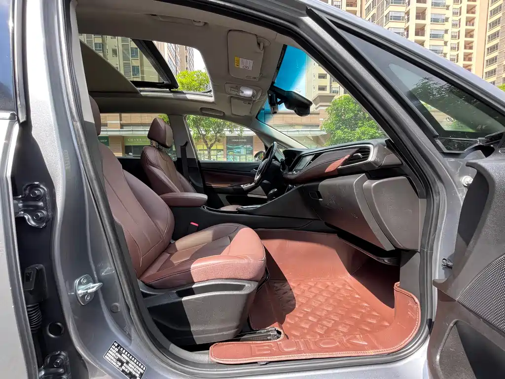 Buick GL6 2019 18T 6-seater interconnected premium model National VI купить на сайте DeffCars