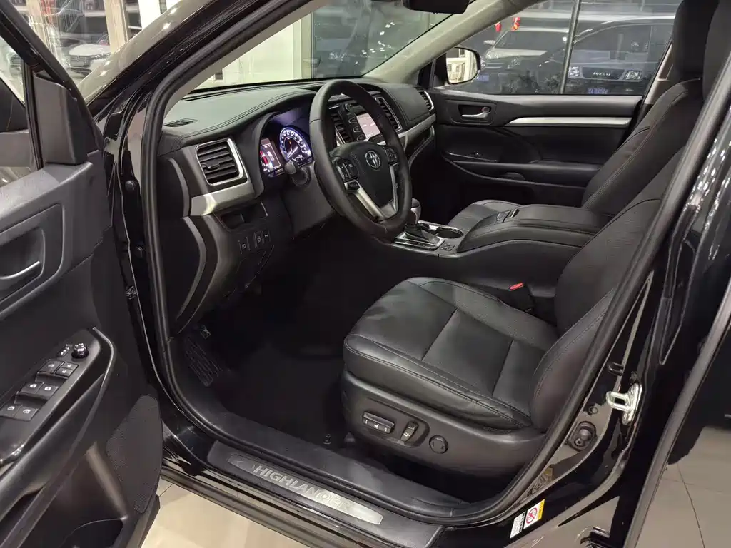 Highlander 2018 2.0T four-wheel drive luxury version, 7 seats, National VI купить на сайте DeffCars