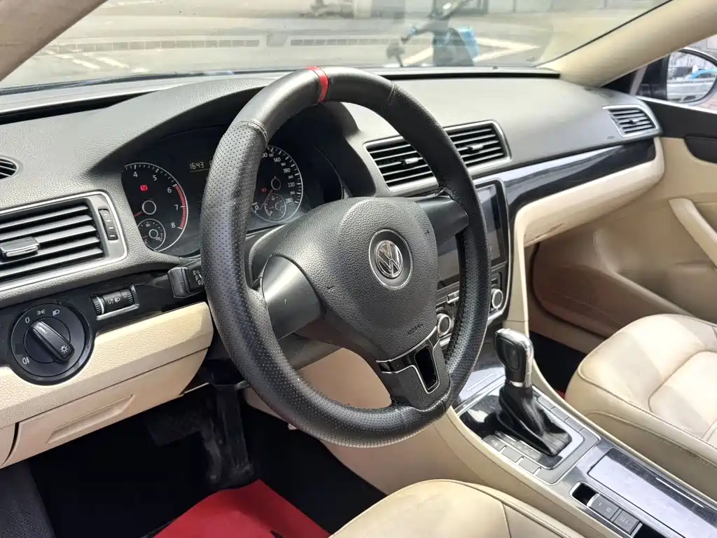 Passat 2014 1.8TSI DSG Premium Edition купить на сайте DeffCars