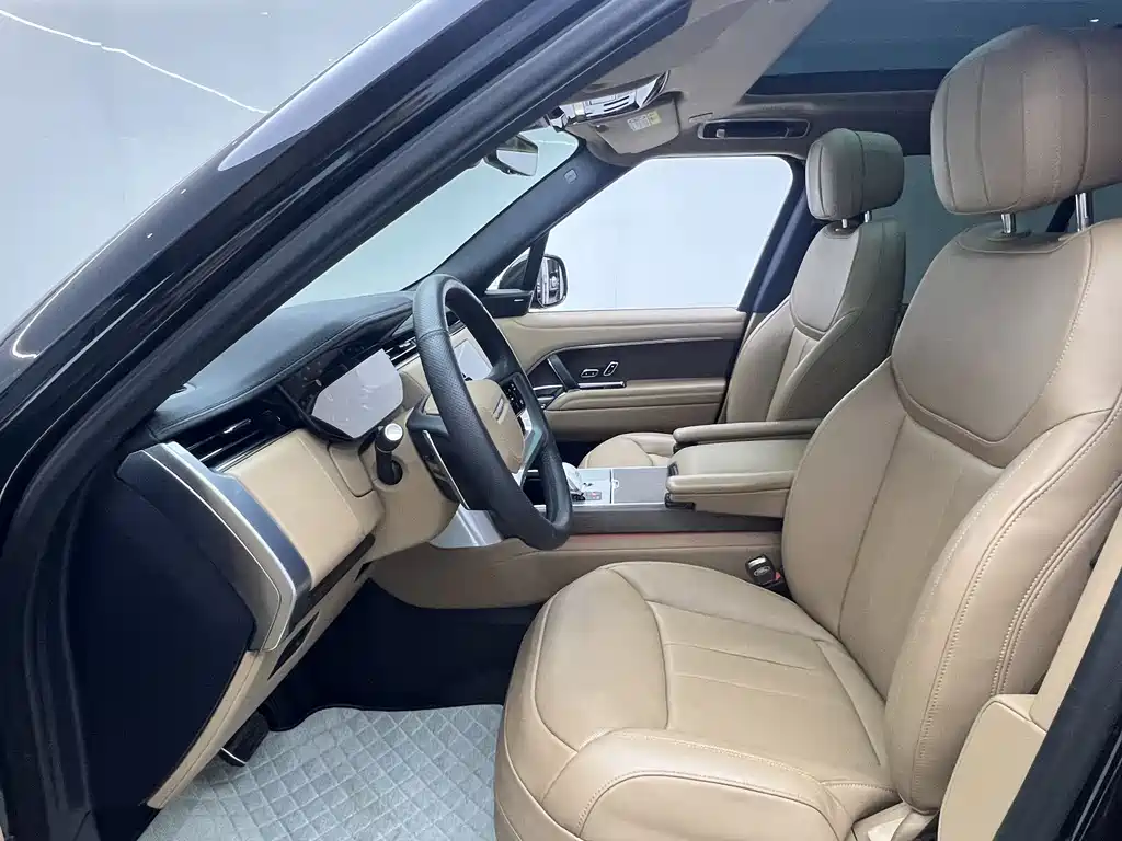 Range Rover 2024 3.0 L6 360PS Grand Edition купить на сайте DeffCars