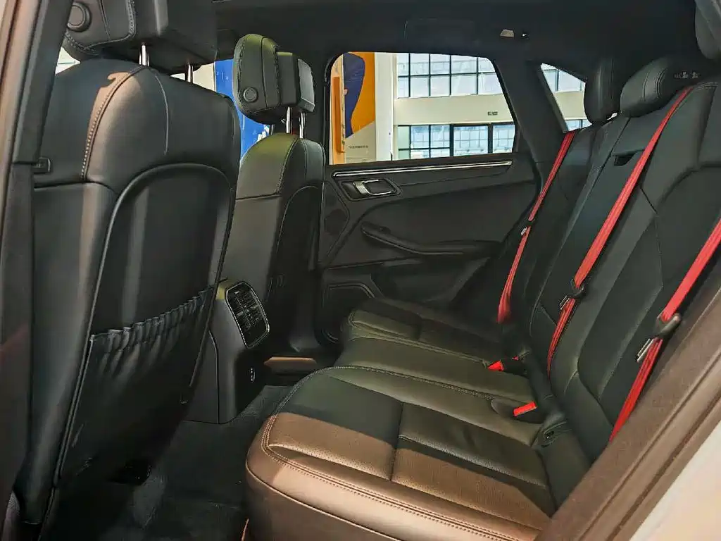Macan 2023 Macan 2.0T купить на сайте DeffCars