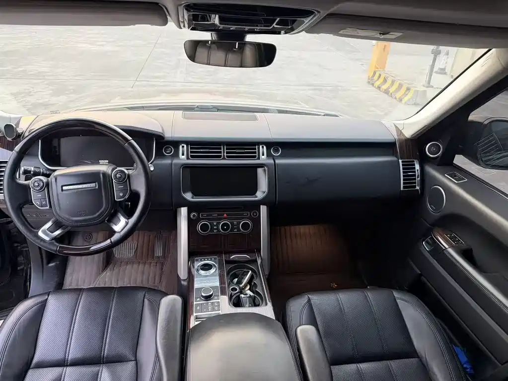 Range Rover 2016 3.0 SC V6 Vogue Extended Edition купить на сайте DeffCars