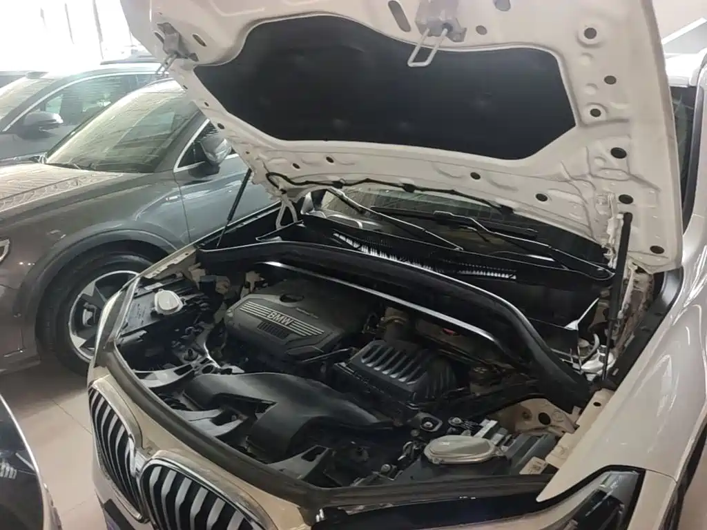 BMW X1 2022 sDrive20Li Exclusive Model купить на сайте DeffCars
