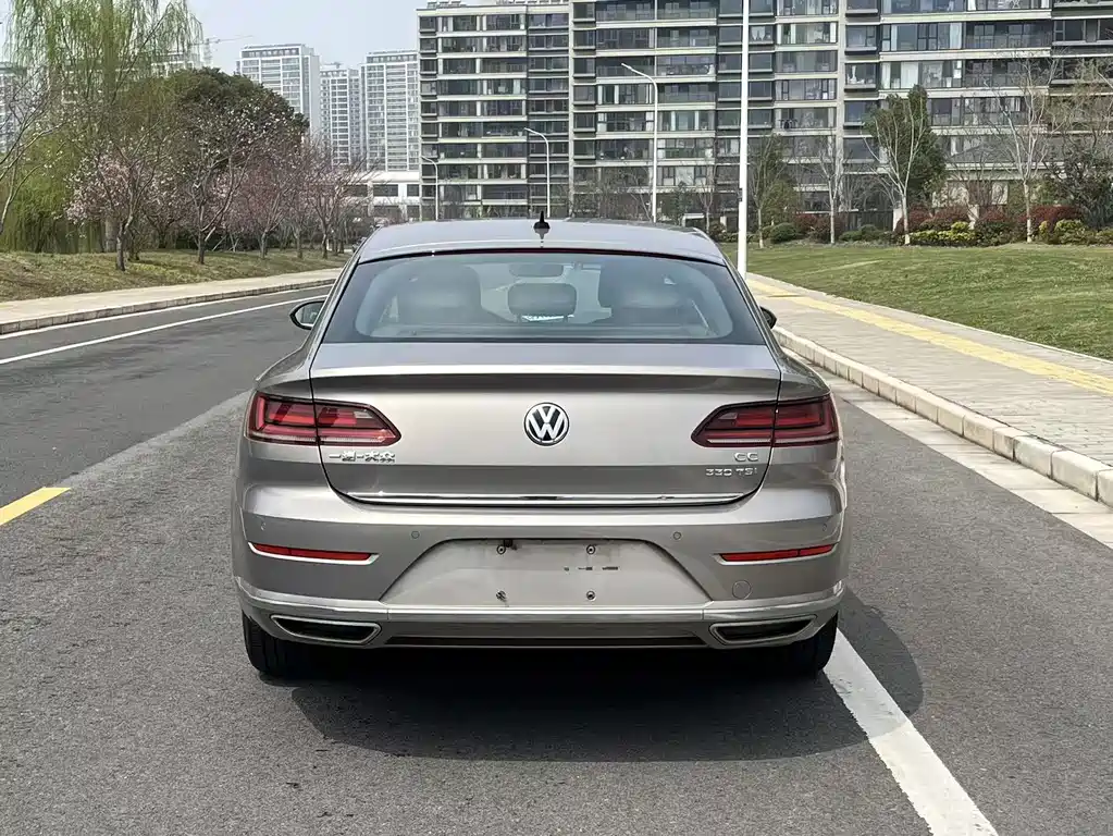 FAW-Volkswagen CC 2019 330TSI Huayan Edition National V купить на сайте DeffCars