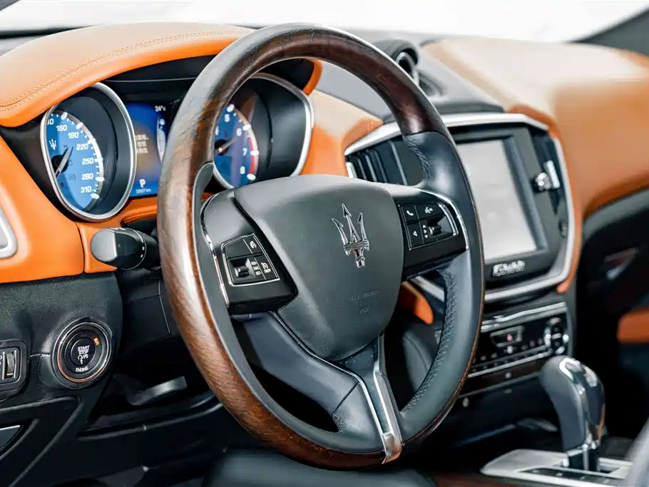 Ghibli 2014 3.0T Standard Edition купить на сайте DeffCars