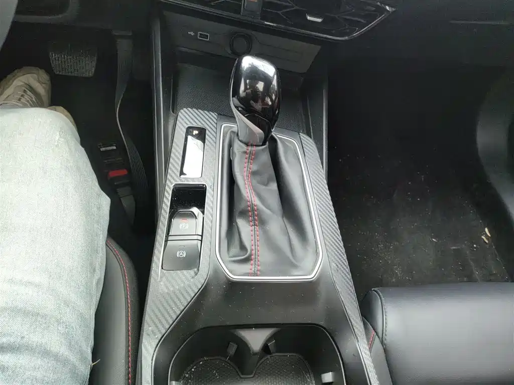 MG5 2021 facelift 180DVVT CVT Youth Deluxe Edition купить на сайте DeffCars