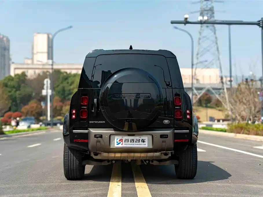 Land Rover Defender 2025 110 3.0T P400 X-Dynamic SE купить на сайте DeffCars