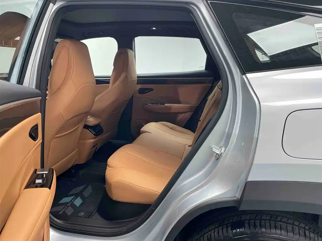Galaxy L7 2025 EM-i 115km Discovery+ Edition купить на сайте DeffCars