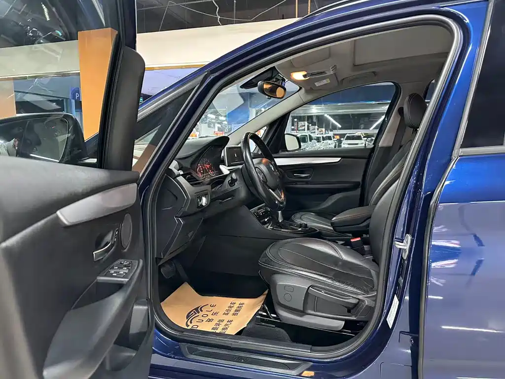 BMW 2 Series Multipurpose Station Wagon 2015 218i Leading Model купить на сайте DeffCars