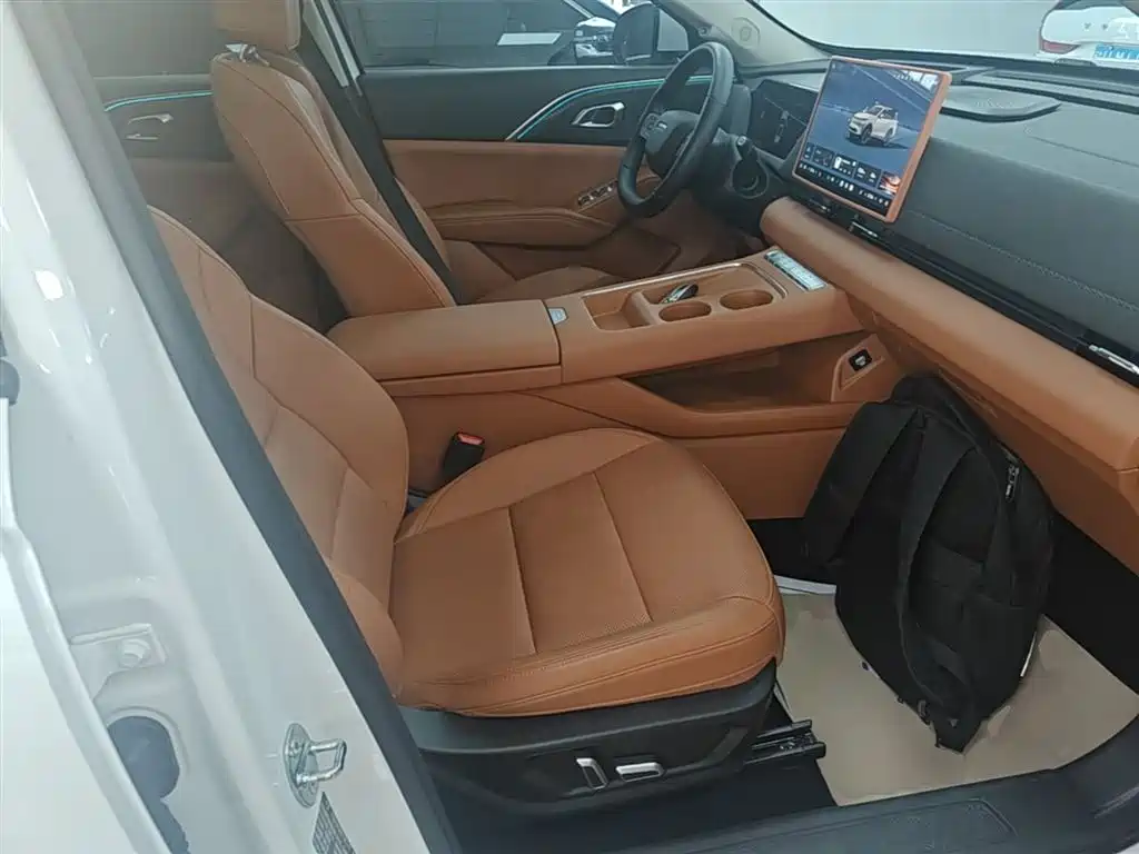 Haval Xiaolong MAX 2025 Hi4 165 Ultra Smart Driving Edition купить на сайте DeffCars