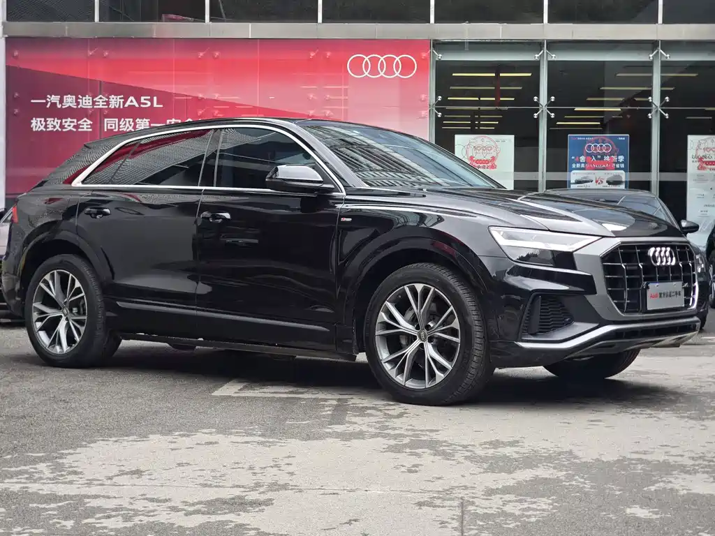 Audi Q8 2019 55 TFSI luxury and dynamic model купить на сайте DeffCars