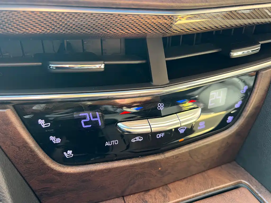 Cadillac CT6 2019 28T luxury model купить на сайте DeffCars