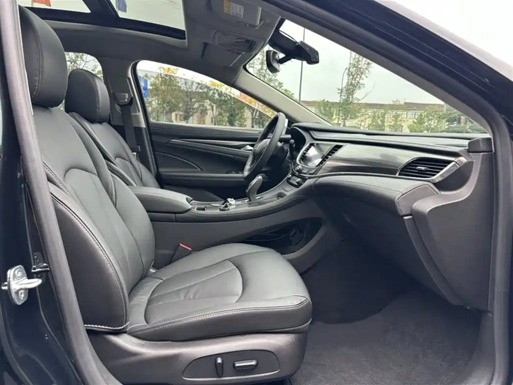 LaCrosse 2022 652T luxury model купить на сайте DeffCars