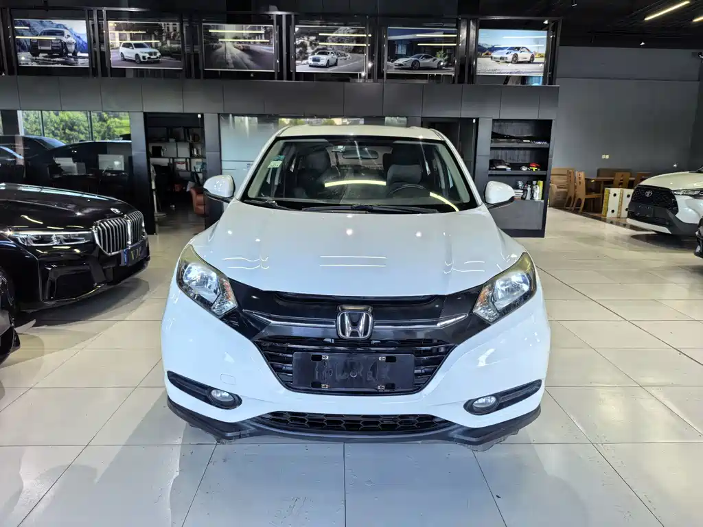 Vezel (HR-V) 2017 1.5L CVT two-wheel drive comfort model купить на сайте DeffCars