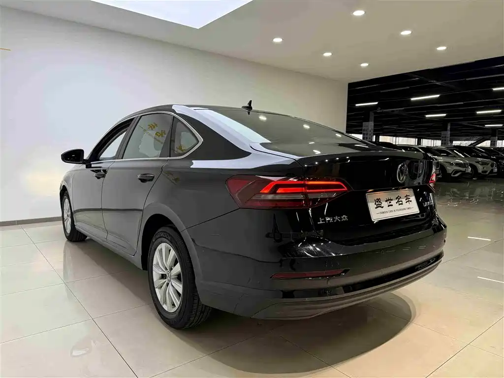 Lavida 2022 1.5L automatic fashion version купить на сайте DeffCars