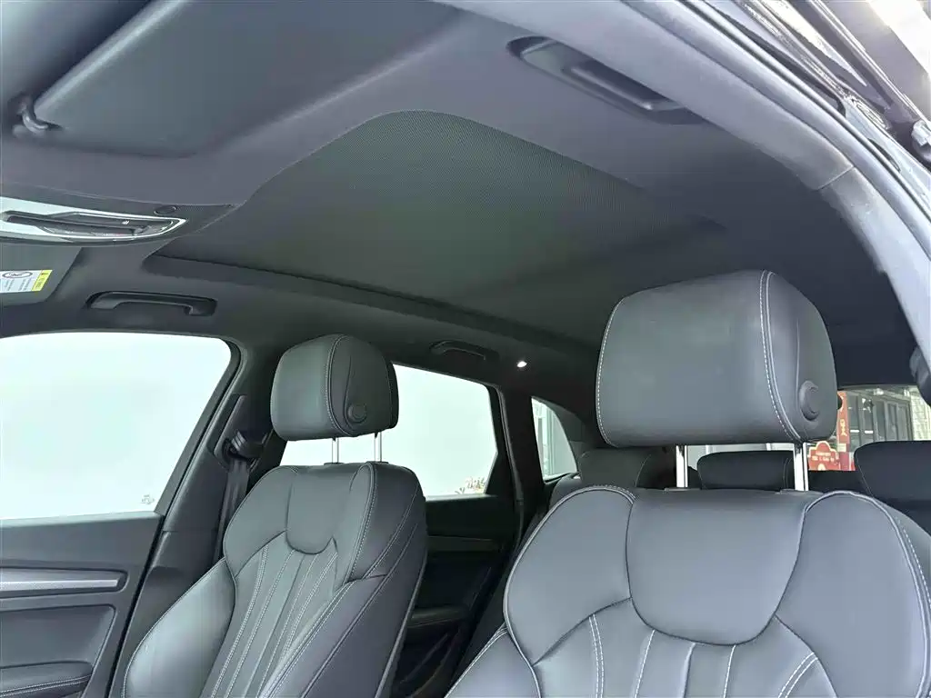 Audi Q5L 2024 40 TFSI luxury and dynamic model купить на сайте DeffCars