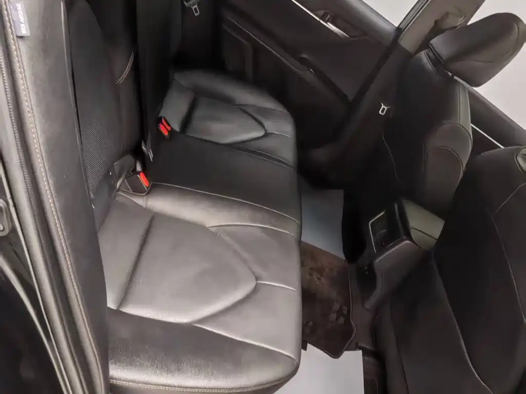 Camry 2021 2.0G Deluxe Edition купить на сайте DeffCars