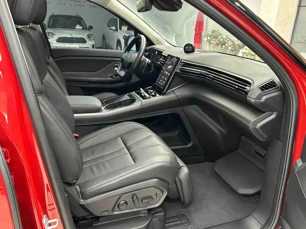 NIO ES8 2018 model 355KM base version six-seater version купить на сайте DeffCars