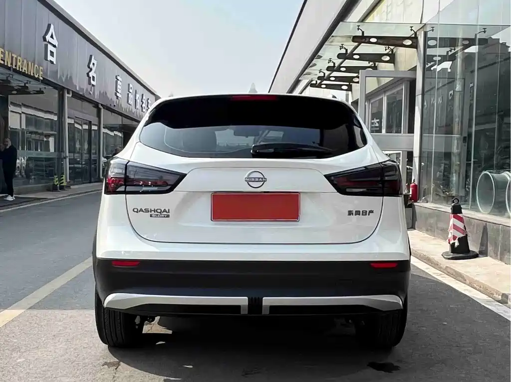 Qashqai 2025 Honor 2.0L CVT XV+ Leading Edition купить на сайте DeffCars