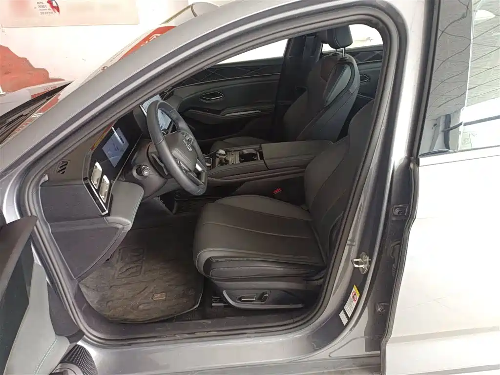Qin L 2024 DM-i 120KM transcendent model купить на сайте DeffCars
