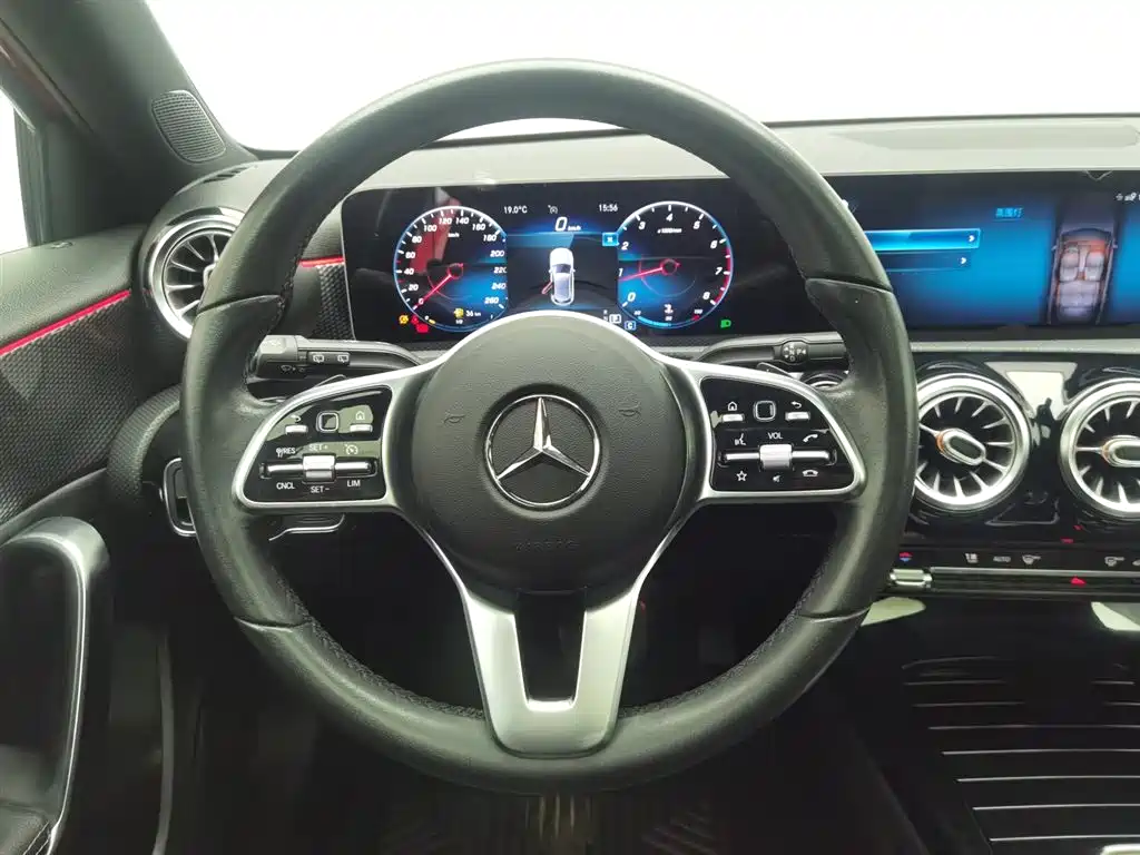 Mercedes-Benz A-Class Imported 2019 A 200 Dynamic купить на сайте DeffCars