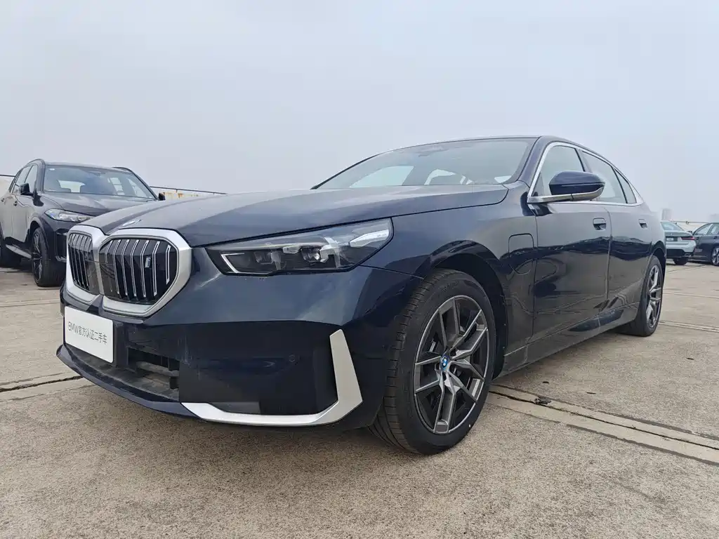 BMW i5 2024 eDrive 35L Exclusive Luxury Package купить на сайте DeffCars