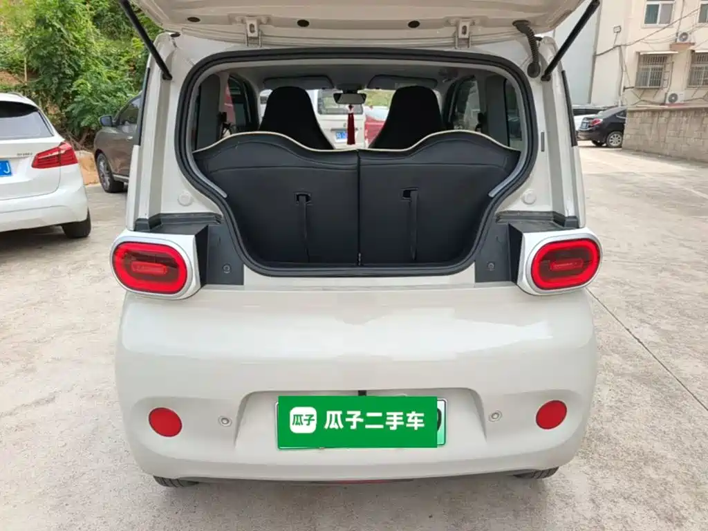 Hongguang MINIEV 2024 3rd Generation 215km Youth Edition купить на сайте DeffCars