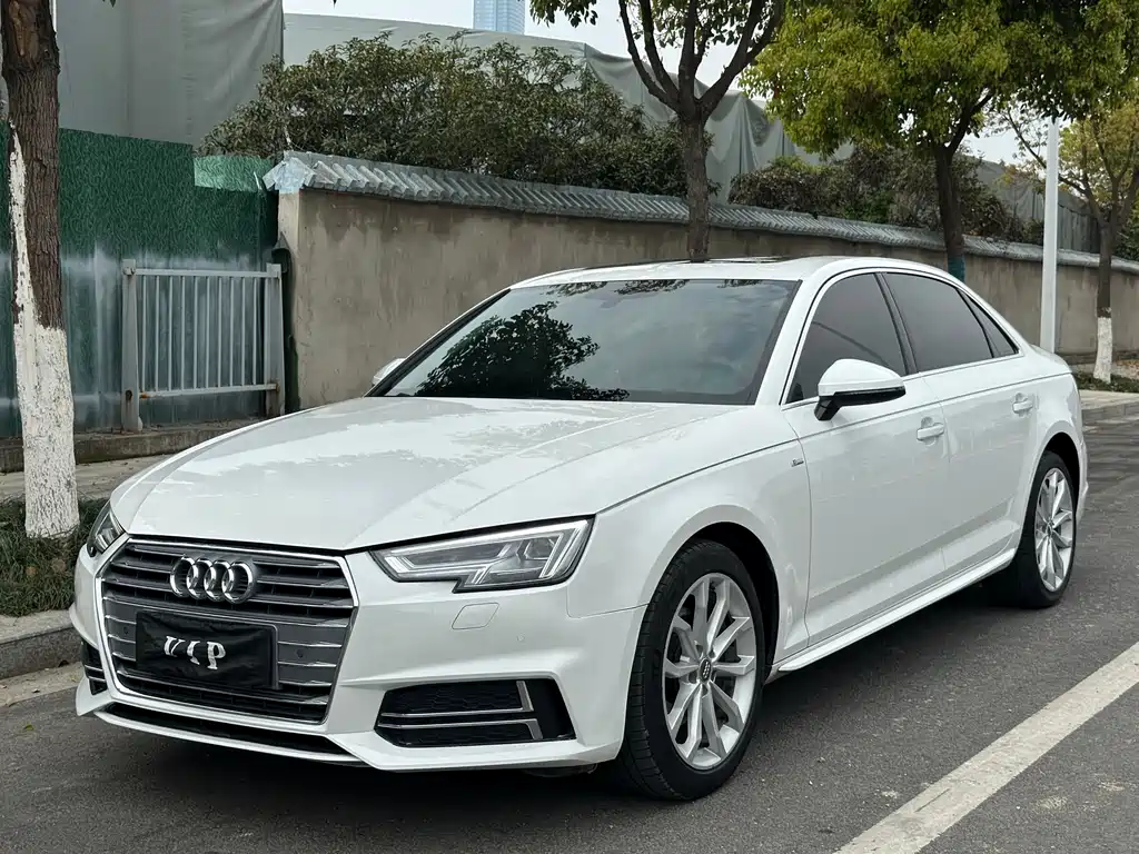 Audi A4L 2019 40 TFSI Fashion Type National V купить на сайте DeffCars