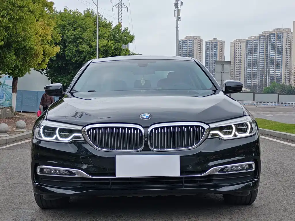 BMW 5 Series 2018 530Li Exclusive Luxury Package купить на сайте DeffCars