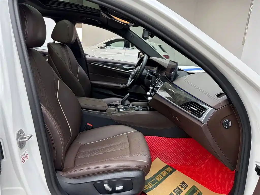 BMW 5 Series 2022 facelift 525Li M Sports Package купить на сайте DeffCars