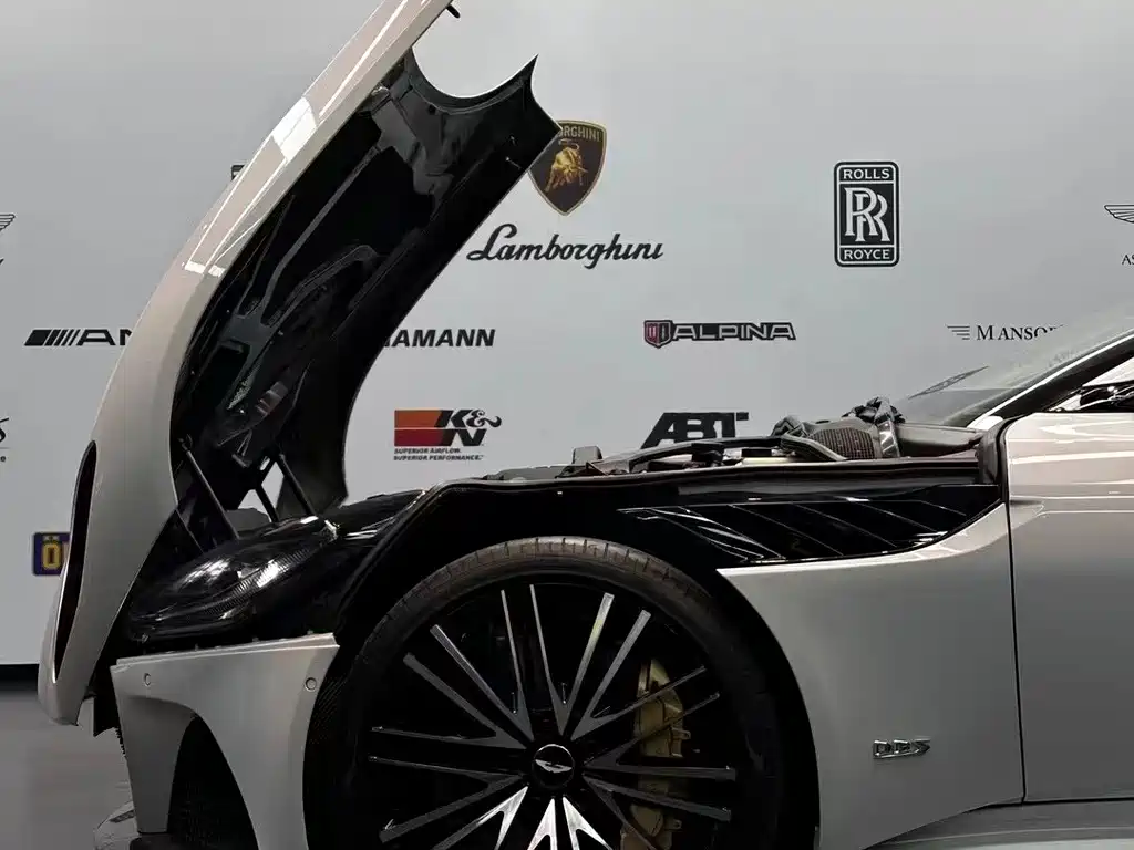Aston Martin DBS 2020 DBS Superleggera V12 Volante купить на сайте DeffCars