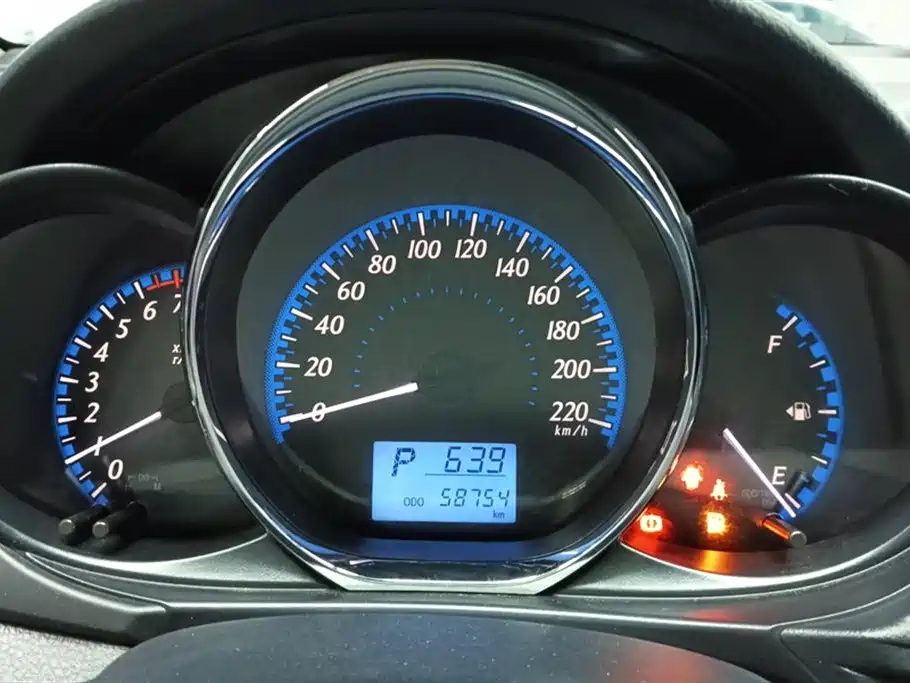 YARiS L 2017 1.5E CVT Charming Edition купить на сайте DeffCars