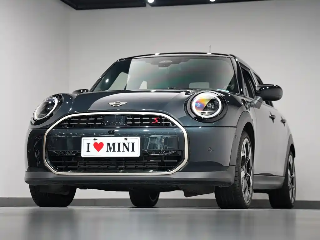 MINI 2025 2.0T COOPER S Artist Five-Door Edition купить на сайте DeffCars