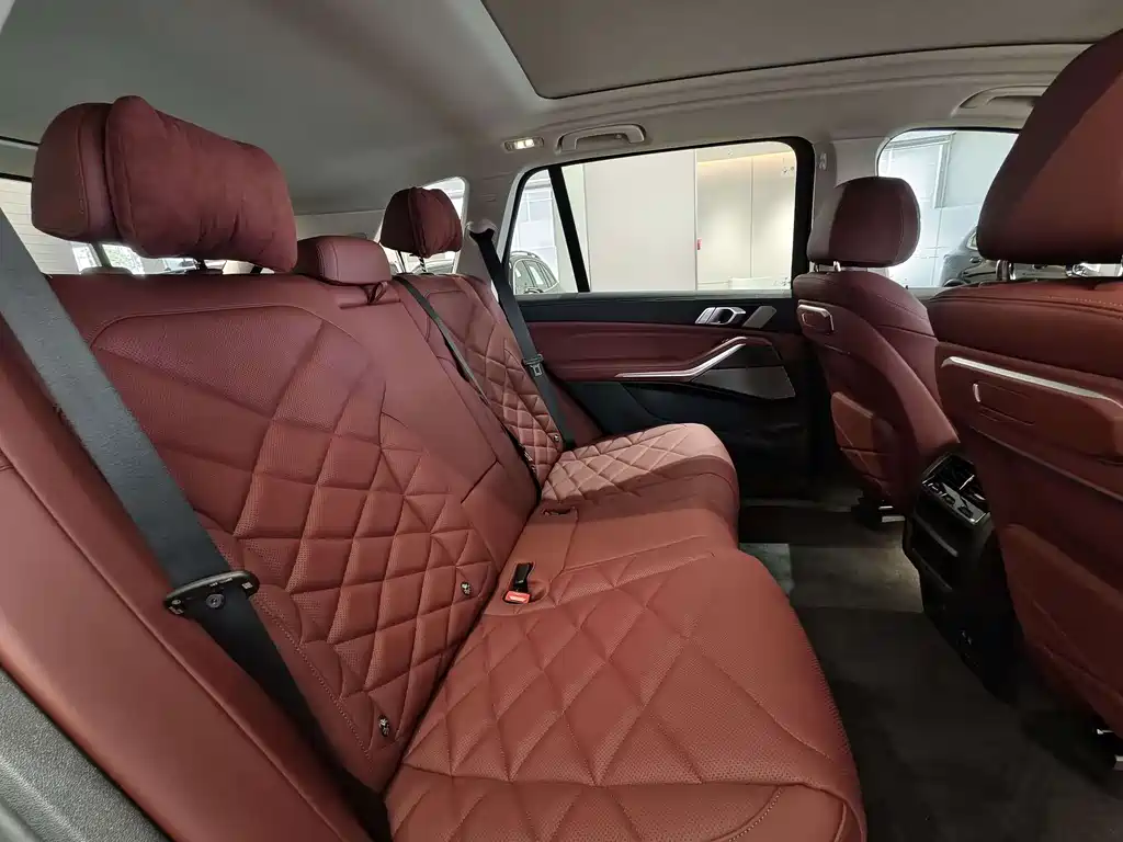 BMW X5 2026 xDrive 30Li Exclusive M Sports Night Package купить на сайте DeffCars