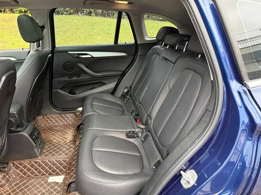BMW X1 2019 sDrive20Li Leading Model купить на сайте DeffCars